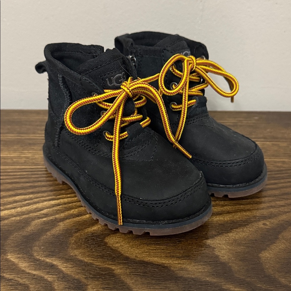 UGG Boys Black Boots Size 6